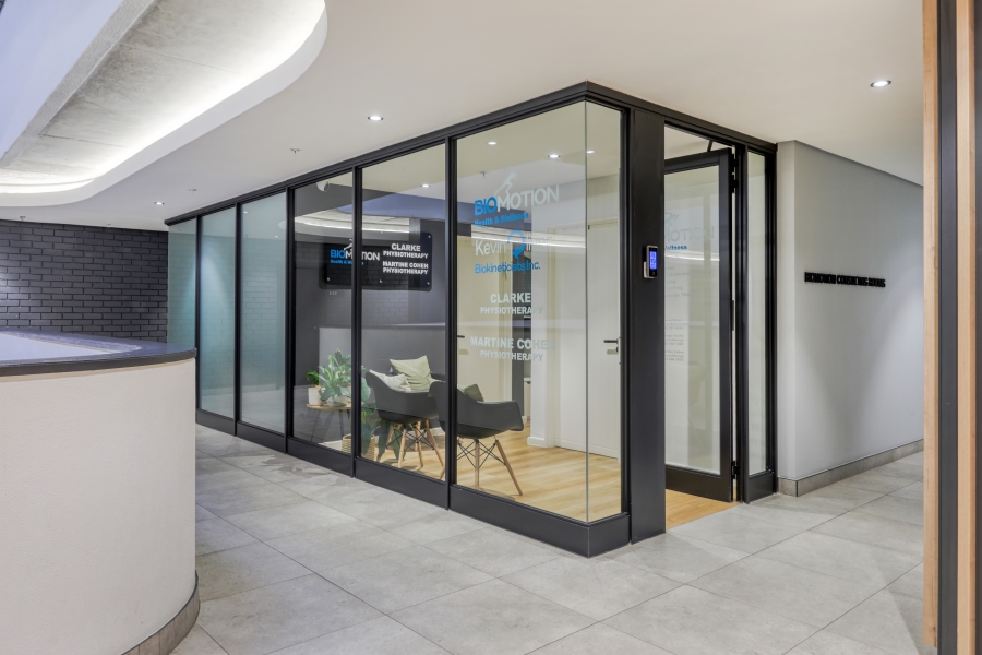 1 Bedroom Property for Sale in Sea Point Western Cape